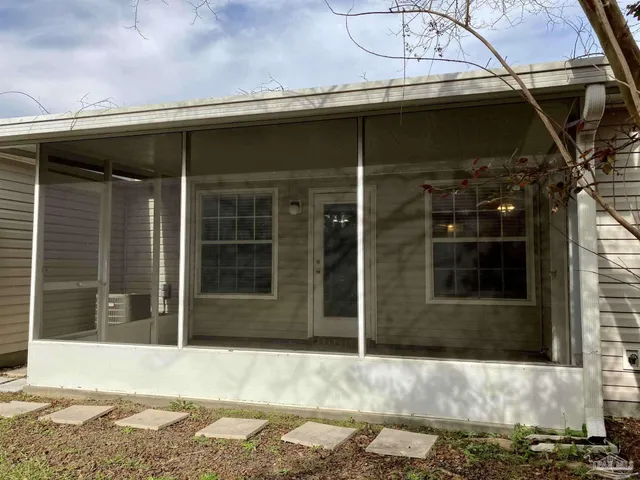 $1,425 | 2470 Trailwood Drive, Cantonment, FL 32533