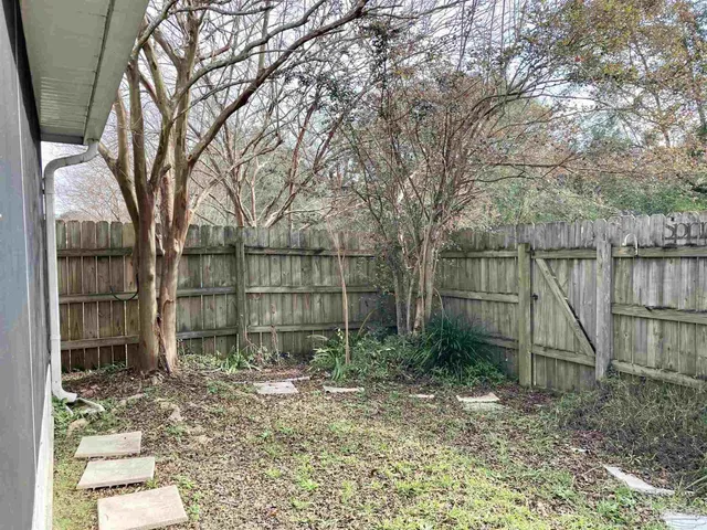 $1,425 | 2470 Trailwood Drive, Cantonment, FL 32533