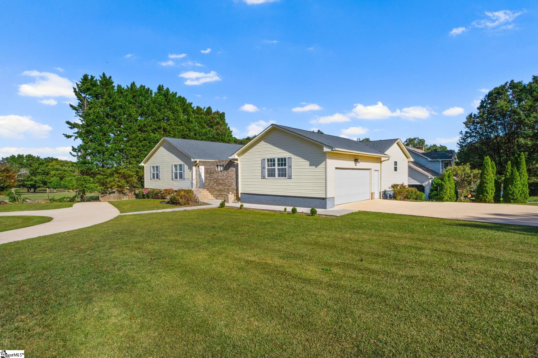 1 Sheridan Place Greer, SC 29650 - Photo 1 of 33