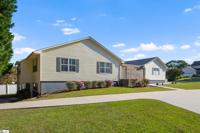 $599,650 | 1 Sheridan Place, Greer, SC 29650