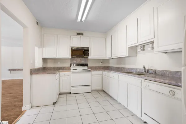 $549,650 | 1 Sheridan Place, Greer, SC 29650