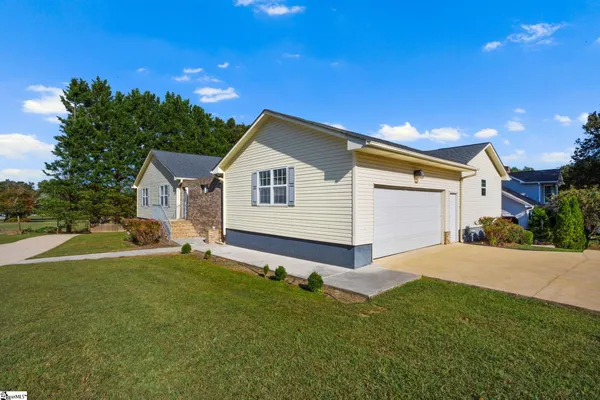 $549,650 | 1 Sheridan Place, Greer, SC 29650