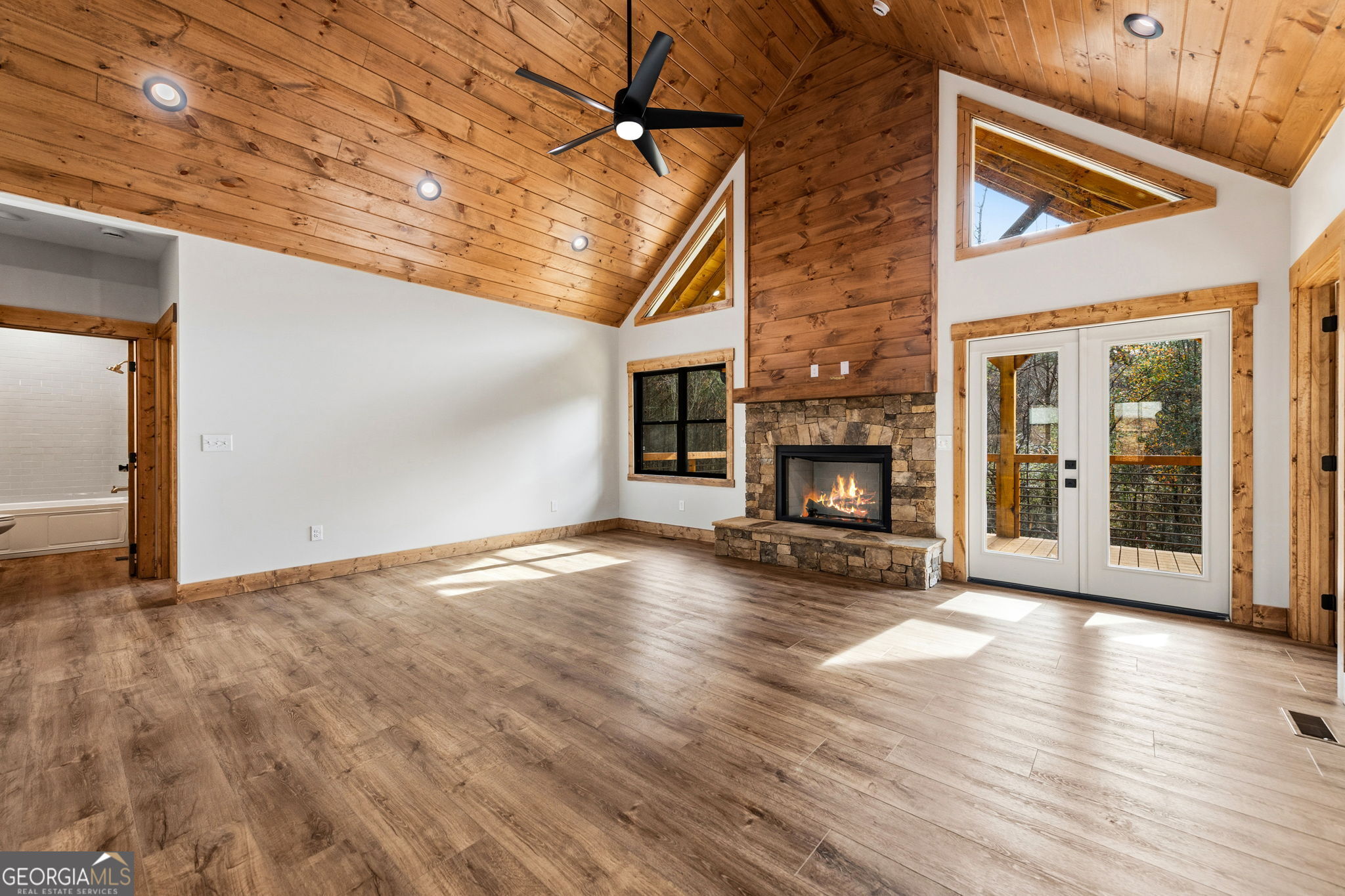 40 Cherry Street East Ellijay, GA 30540 - Photo 8 of 54