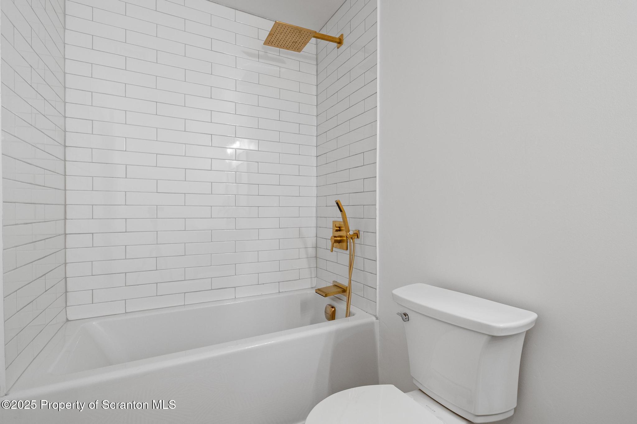 801 Parkview Road Moscow, PA 18444 - Photo 27 of 64 DSC_4485