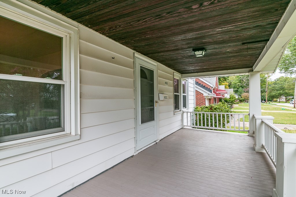 4513 Emerson Road Cleveland, OH 44121 - Photo 4 of 37 Closer view of Front Porch