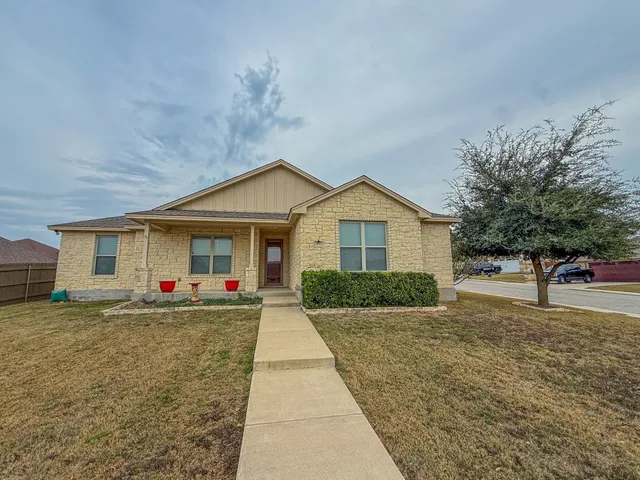 $2,350 | 300 Western Sky Trail, Jarrell, TX 76537
