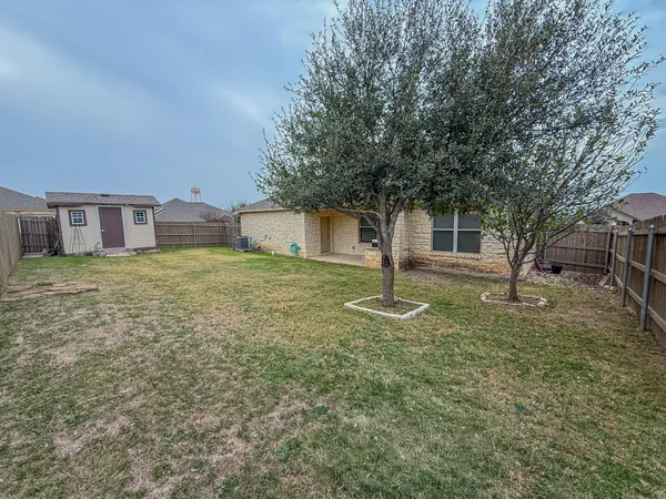 $2,000 | 300 Western Sky Trail, Jarrell, TX 76537