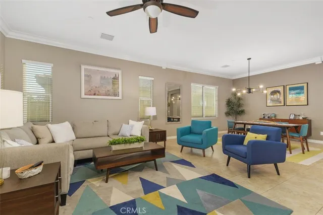 a room with couch and mirror