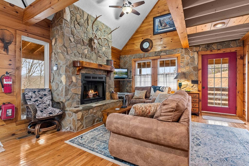 799 Crystal Spring Drive Fancy Gap, VA 24328 - Photo 12 of 43 Gallery Image 12
