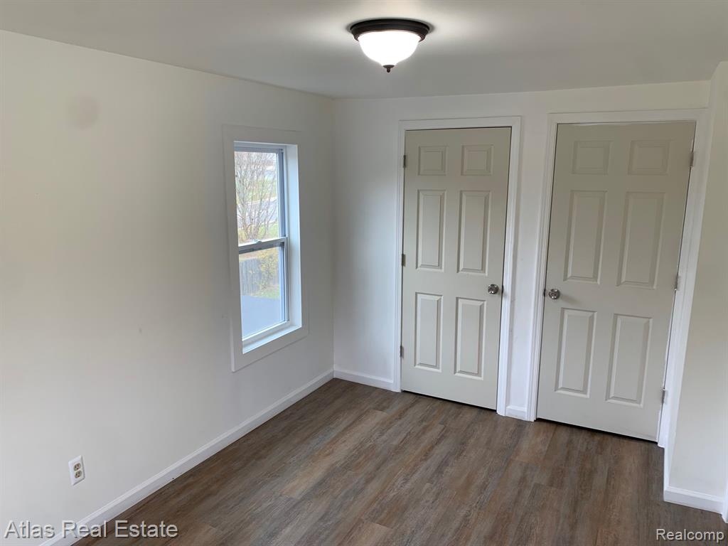 3204 North Linden Road Flint, MI 48504 - Photo 20 of 28