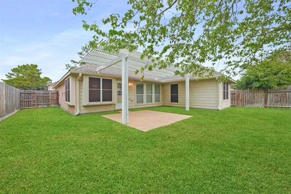 $2,150 | 21315 River Knoll Lane, Katy, TX 77449