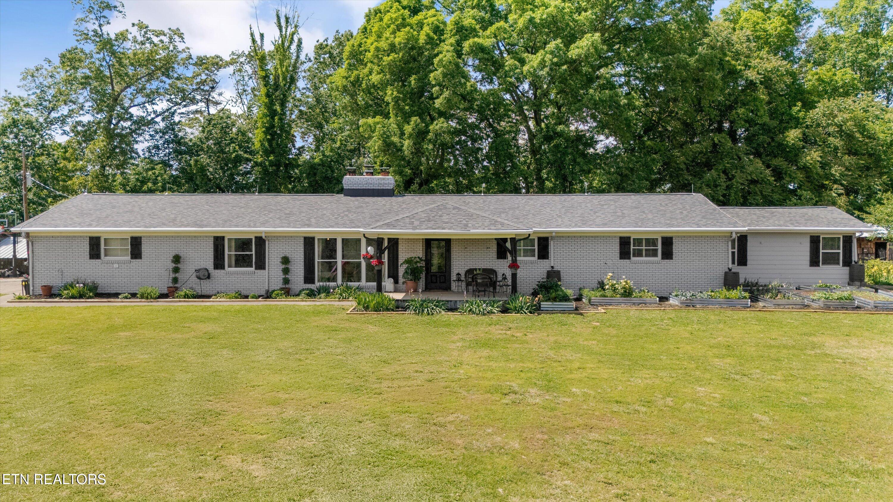 2412 Grey Ridge Road Maryville, TN 37801 - Photo 1 of 48 Welcome Home!