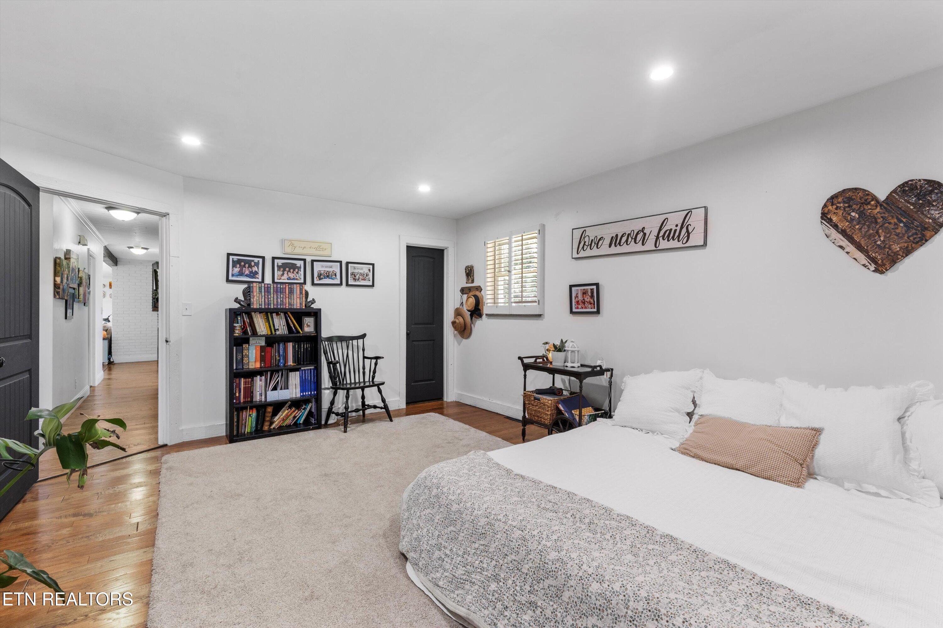 2412 Grey Ridge Road Maryville, TN 37801 - Photo 24 of 48 Master Bedroom
