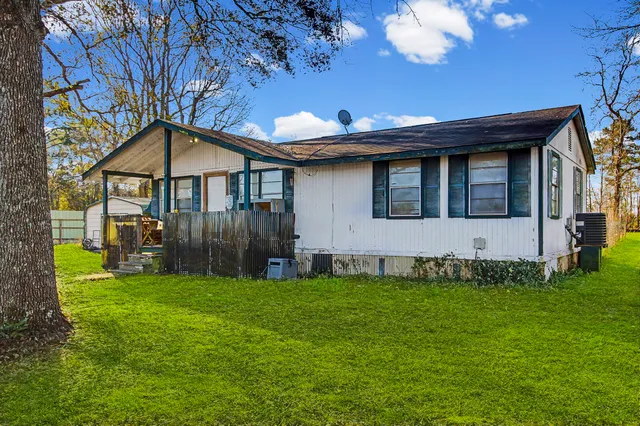 $170,000 | 13363 Highway 105, Cleveland, TX 77327