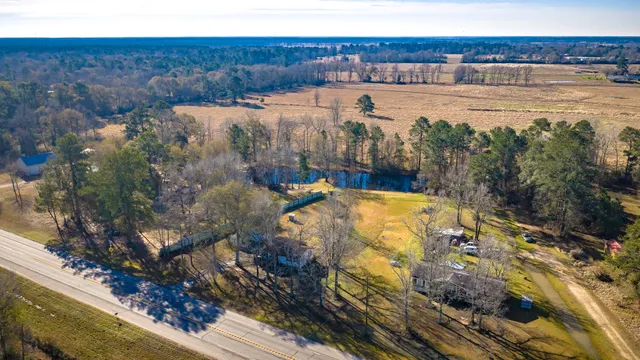 $170,000 | 13363 Highway 105, Cleveland, TX 77327