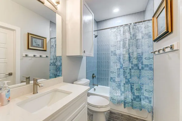 $899,000 | 603 East Avenue G, Unit 204, Port Aransas, TX 78373