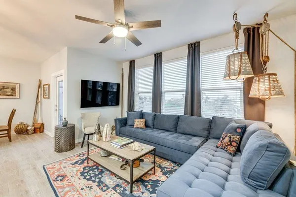 $899,000 | 603 East Avenue G, Unit 204, Port Aransas, TX 78373