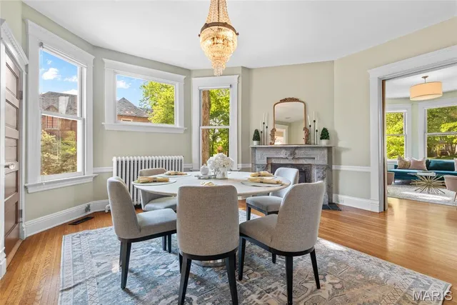 $890,000 | 801 St Louis Street, Edwardsville, IL 62025