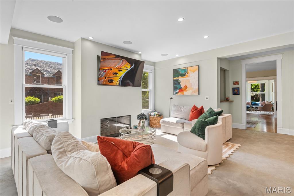 801 St Louis Street Edwardsville, IL 62025 - Photo 17 of 92