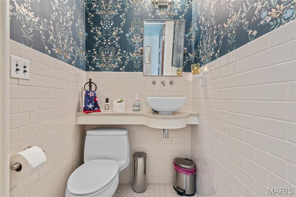 801 St Louis Street Edwardsville, IL 62025 - Photo 35 of 92