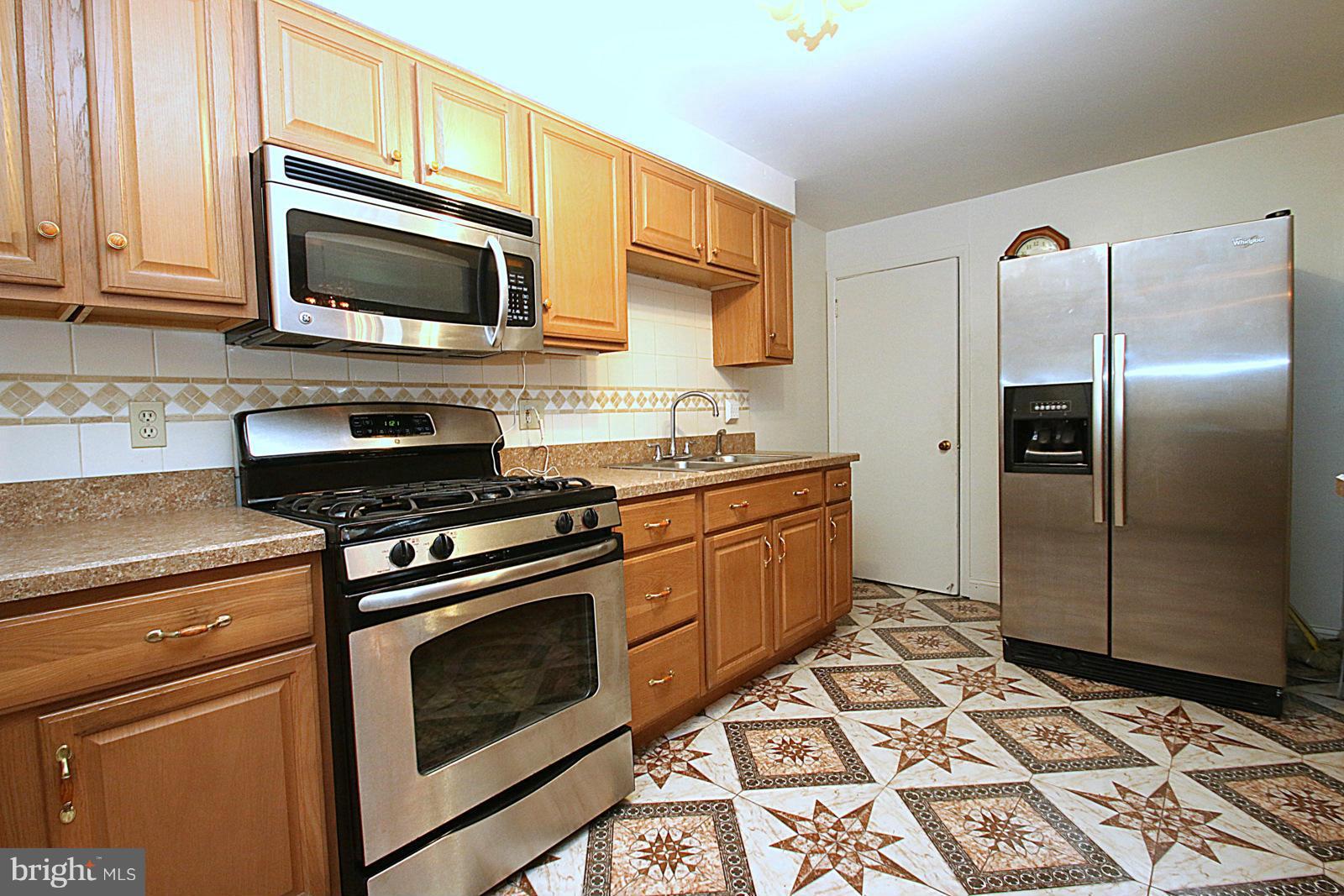 7877 Kavanagh Road Baltimore, MD 21222 - Photo 7 of 30 Kitchen