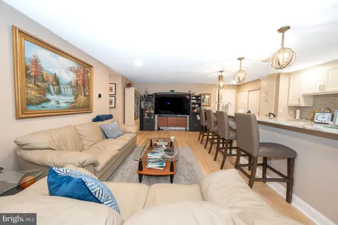 $349,890 | 1637 Oakwood Drive, Unit S114, Penn Valley, PA 19072