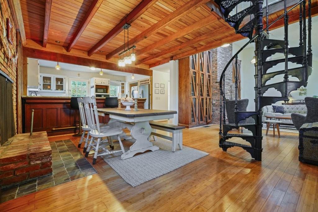 109 Mountain Park Road Roswell, GA 30075 - Photo 6 of 36