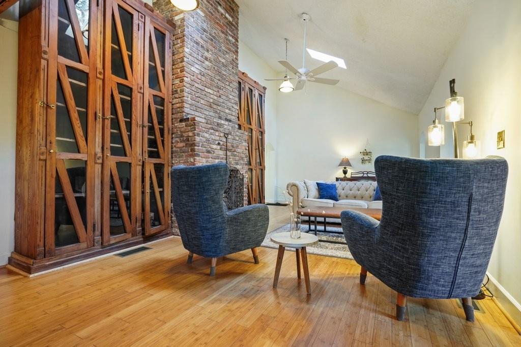 109 Mountain Park Road Roswell, GA 30075 - Photo 7 of 36