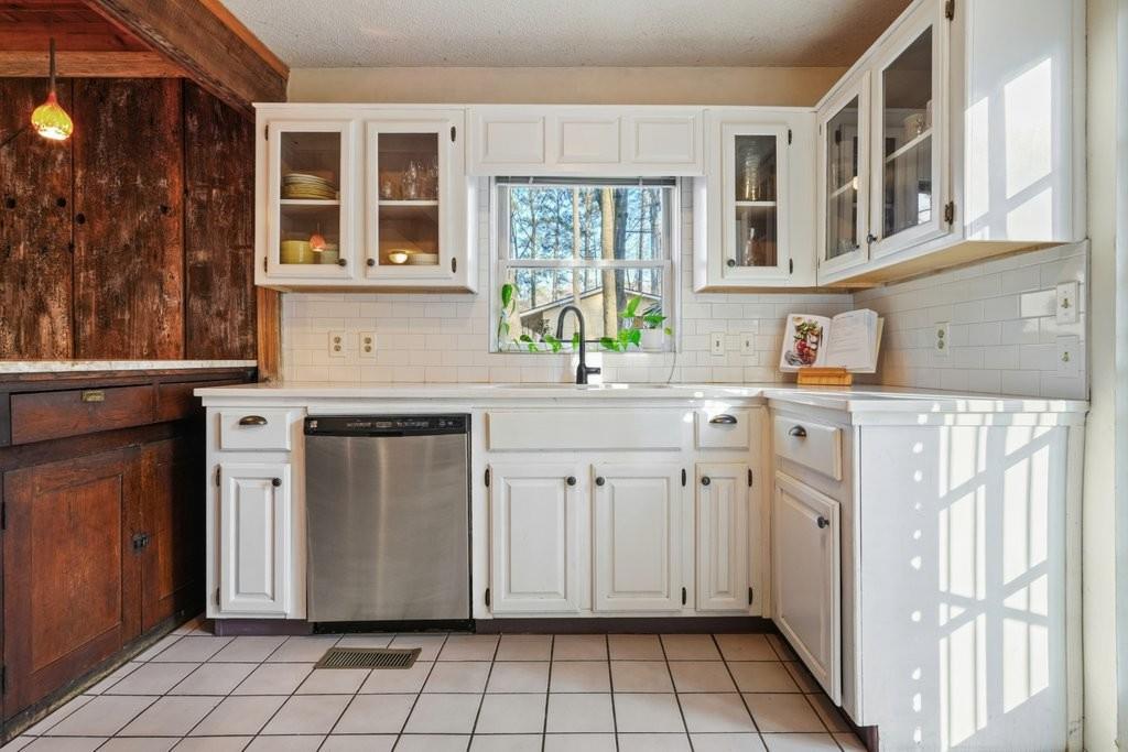 109 Mountain Park Road Roswell, GA 30075 - Photo 10 of 36