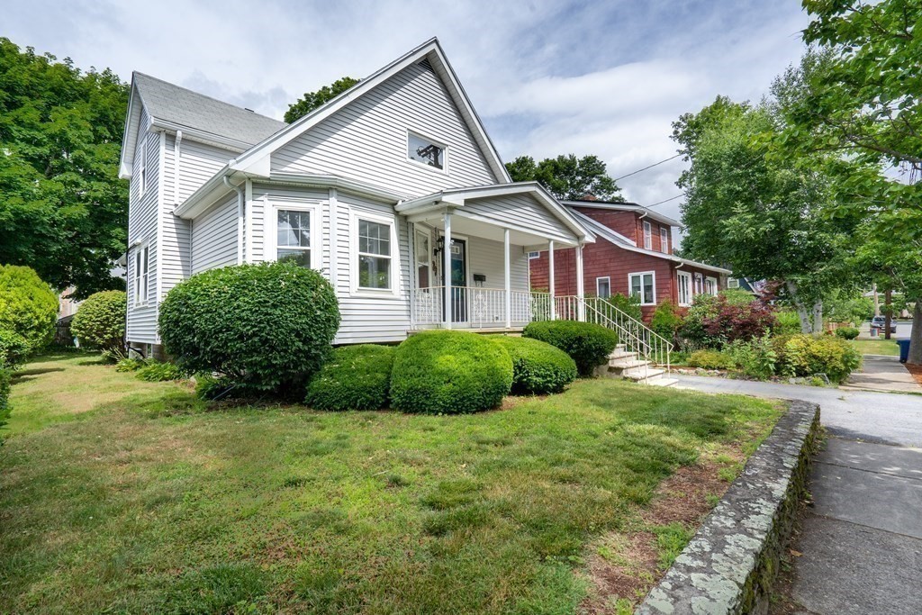 29 Upland Road Stoneham, MA 02180 - Photo 38 of 41 Gallery Image 38