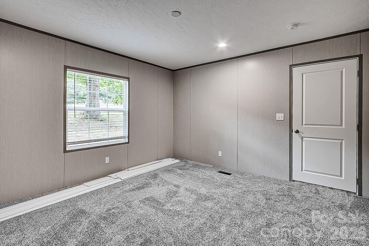 2140 Poole Town Road Asheboro, NC 27205 - Photo 20 of 28
