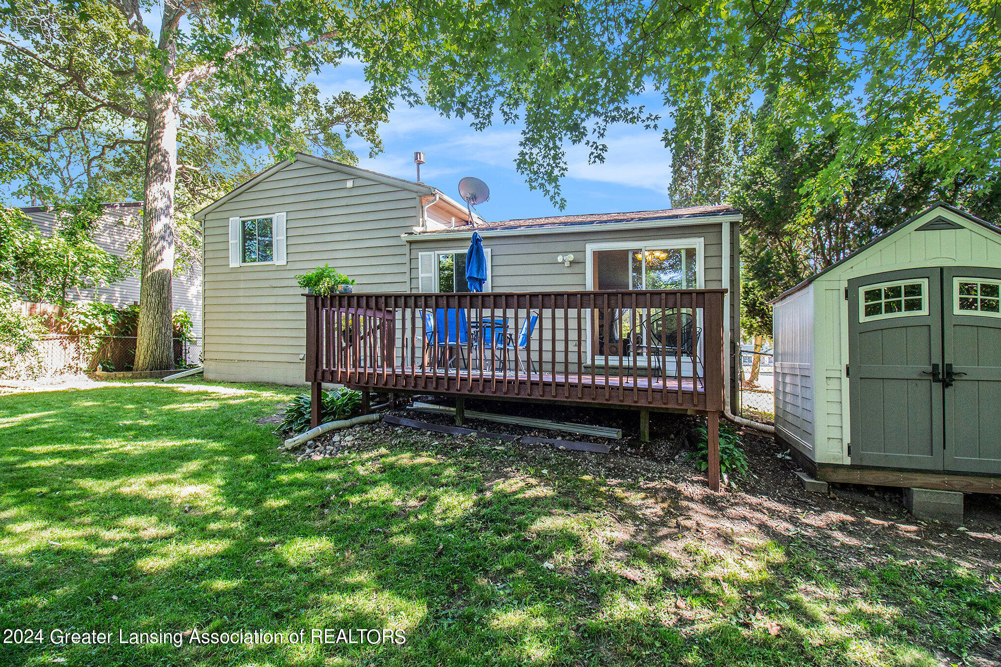 5831 Rockingham Drive Lansing, MI 48911 - Photo 18 of 24 016_img_6489_158
