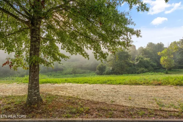 $99,900 | 140 Pineberry East Road, Oak Ridge, TN 37830