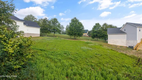 $99,900 | 140 Pineberry East Road, Oak Ridge, TN 37830
