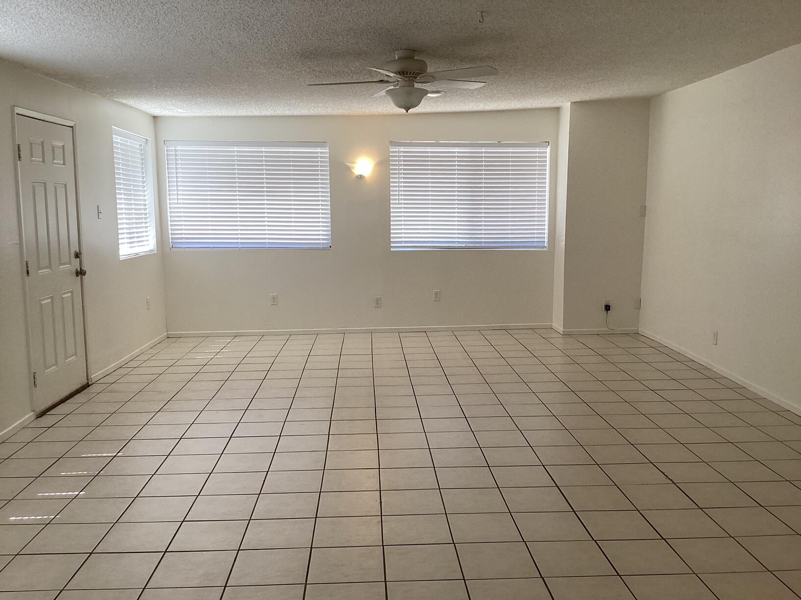 44547 Hanstead Avenue Lancaster, CA 93535 - Photo 17 of 34 IMG_8104