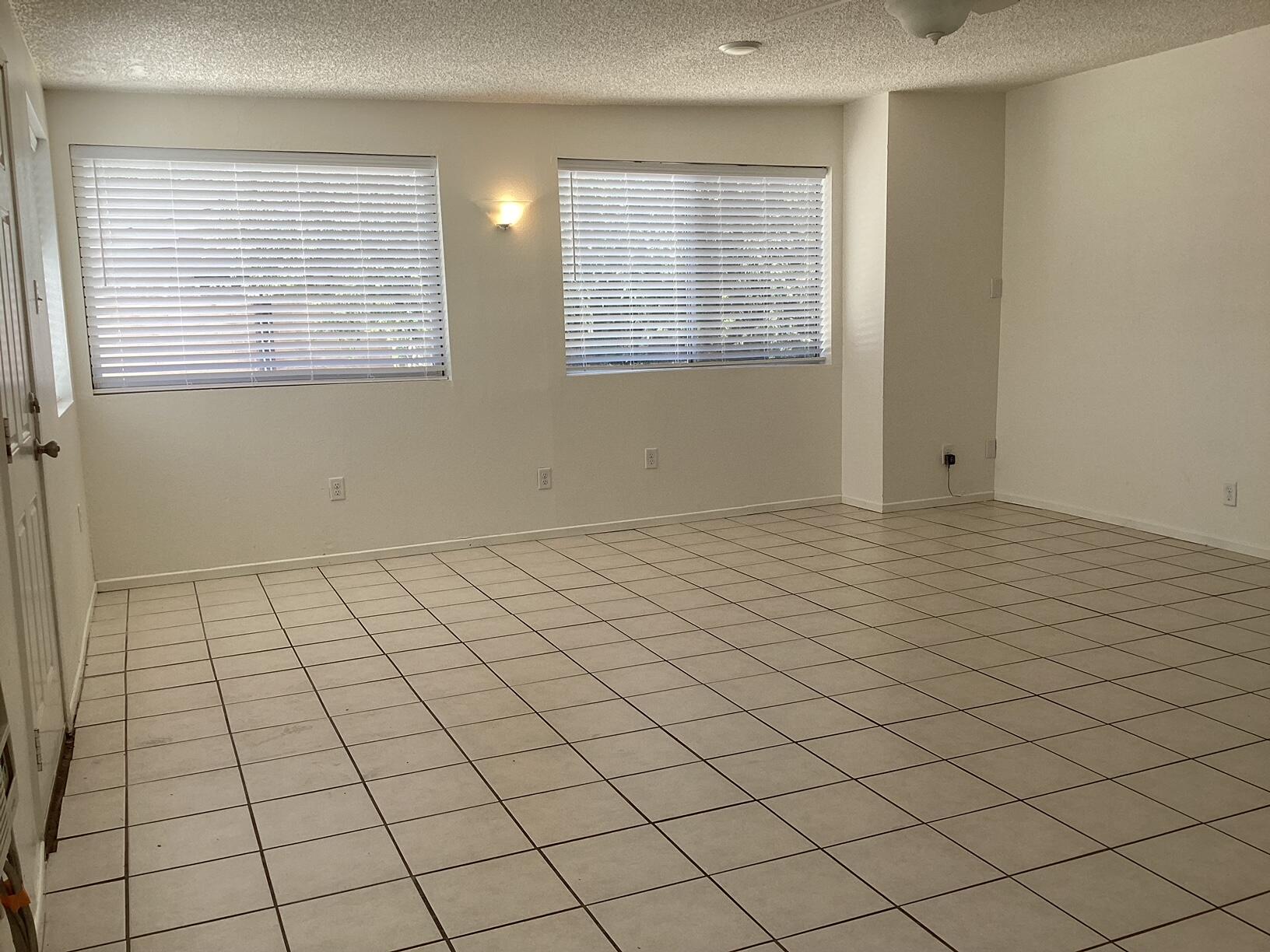 44547 Hanstead Avenue Lancaster, CA 93535 - Photo 20 of 34 IMG_8107