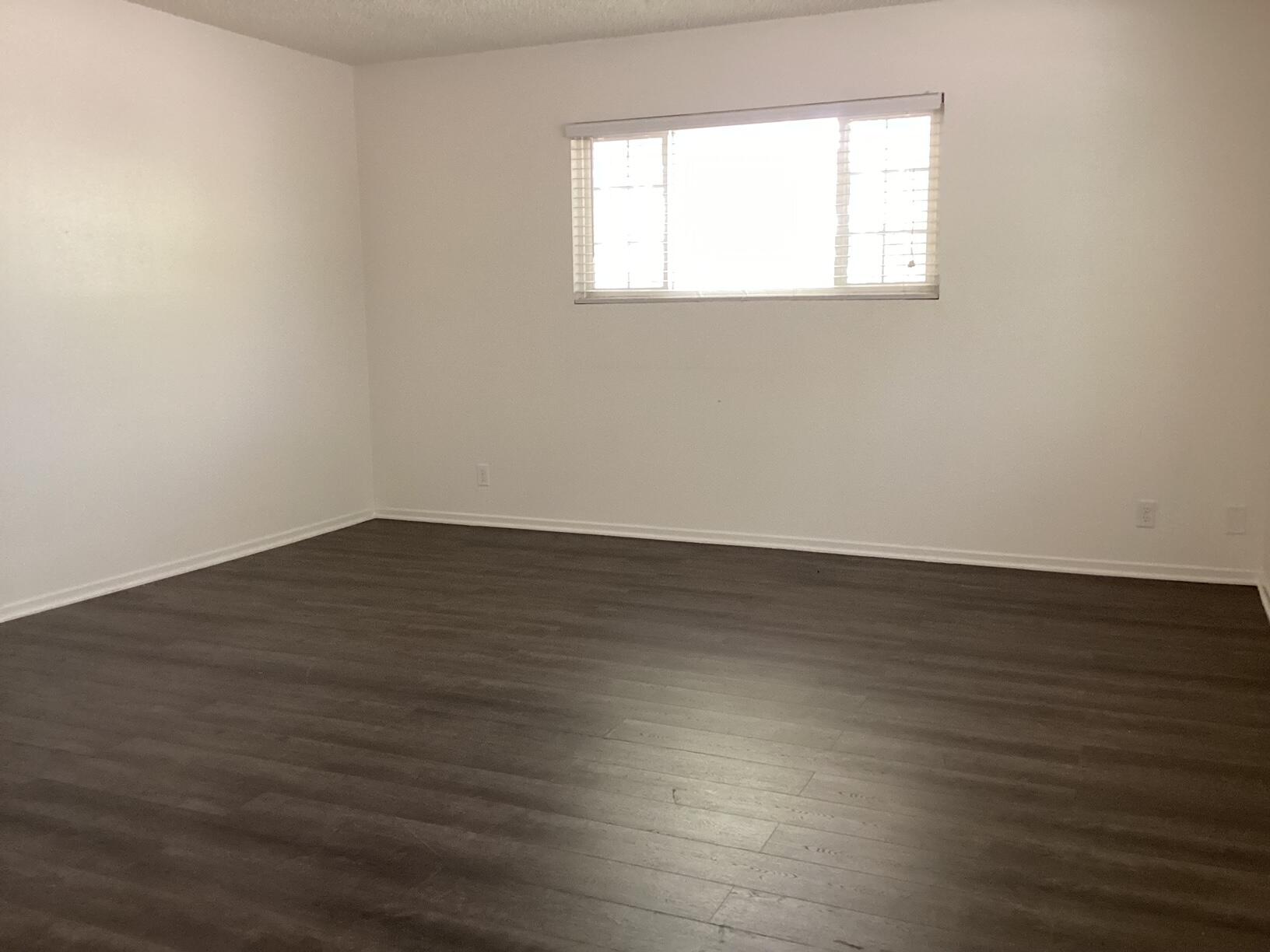 44547 Hanstead Avenue Lancaster, CA 93535 - Photo 29 of 34 IMG_8087