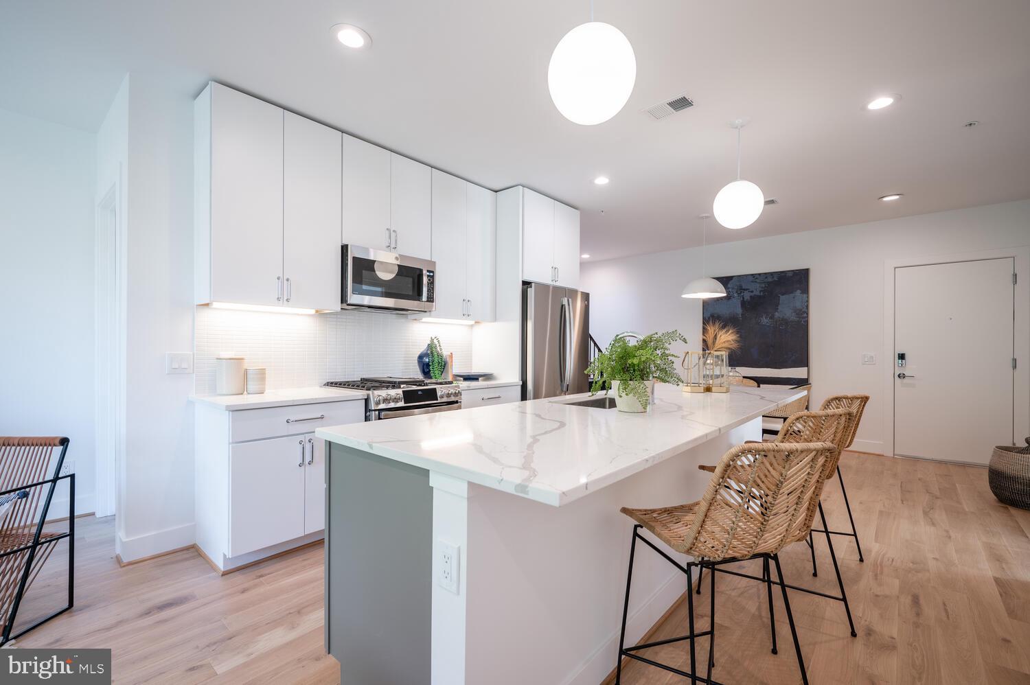 2234 11th Street Northwest, Unit 303 Washington, DC 20001 - Photo 6 of 23 Photos reflect Unit 301