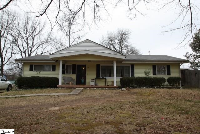 167 Carver Road Taylors, SC 29687 - Photo 1 of 17