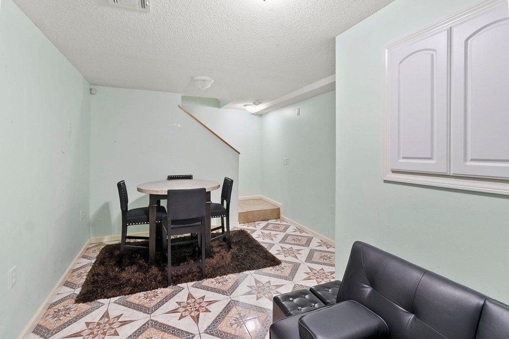 29 Pocantico Avenue Springfield, MA 01109 - Photo 30 of 40 Gallery Image 30
