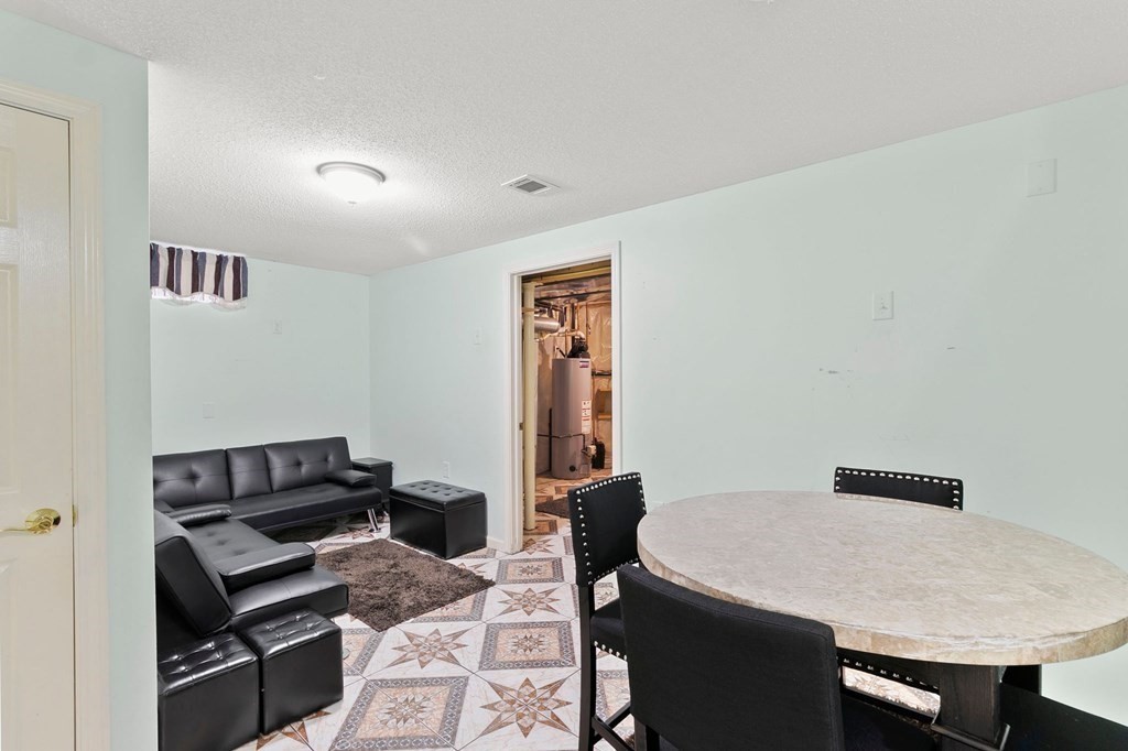 29 Pocantico Avenue Springfield, MA 01109 - Photo 31 of 40 Gallery Image 31