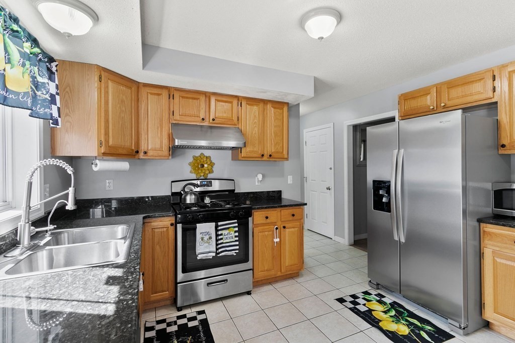 29 Pocantico Avenue Springfield, MA 01109 - Photo 6 of 40 Gallery Image 6