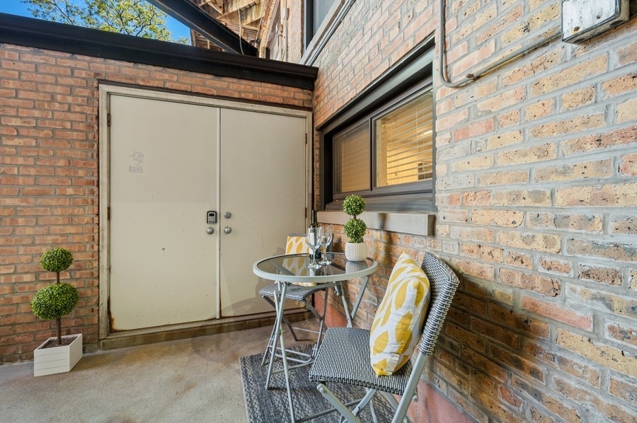 1056 West Armitage Avenue, Unit A Chicago, IL 60614 - Photo 24 of 33