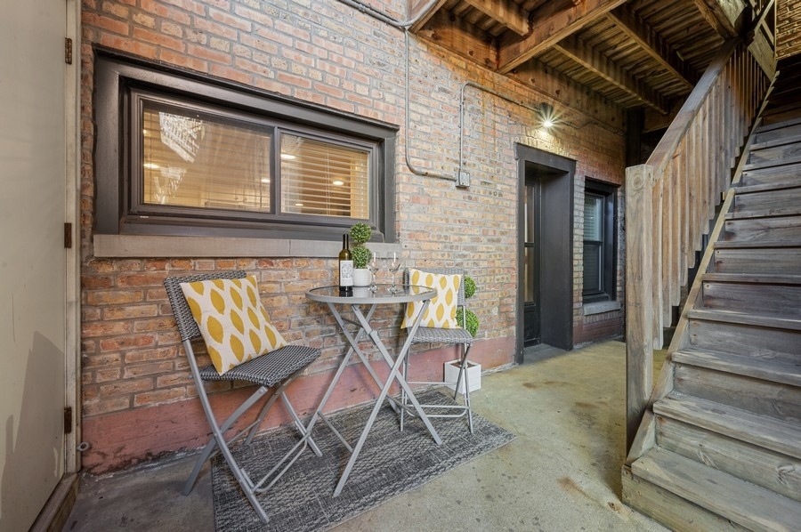 1056 West Armitage Avenue, Unit A Chicago, IL 60614 - Photo 25 of 33