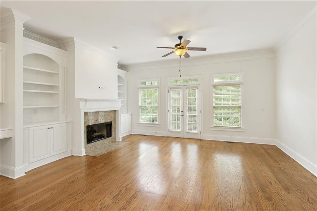 956 Persimmon Point Northeast Sandy Springs, GA 30328 - Photo 11 of 35