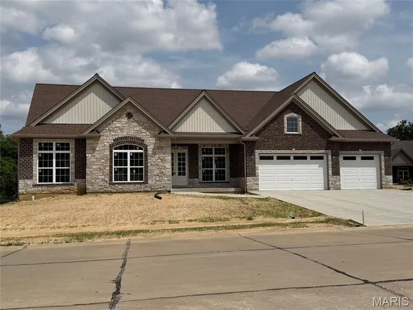 $869,900 | Lot 27 Bellevaux Place, St. Charles, MO 63301