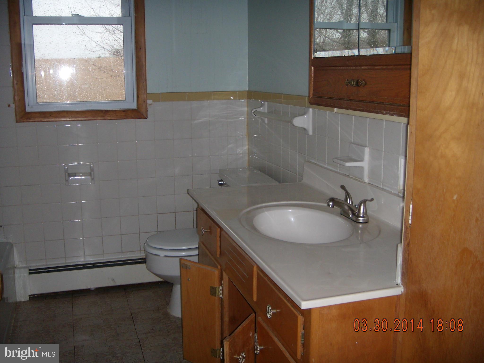 512 Gorsuch Road Westminster, MD 21157 - Photo 22 of 24 Bath