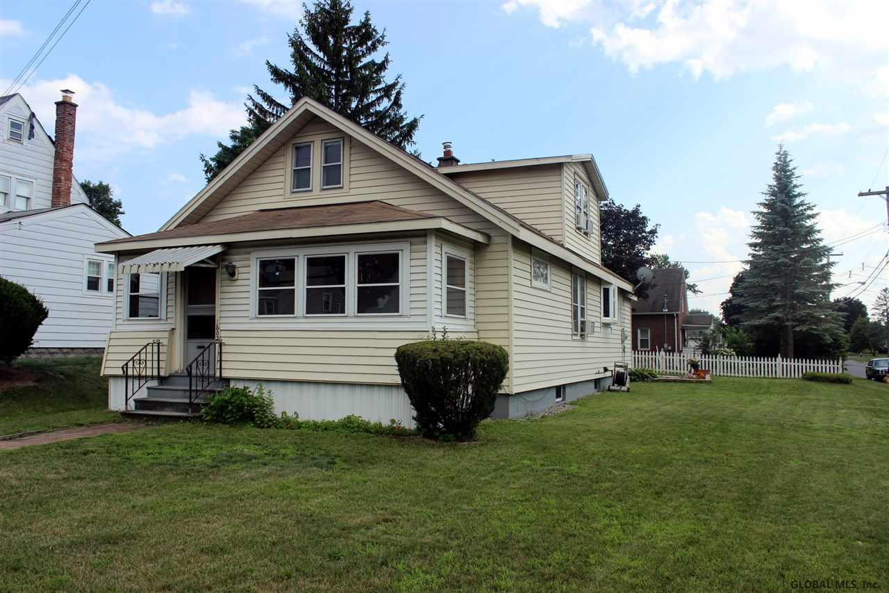 802 Curry Road Rotterdam, NY 12306 - Photo 1 of 21 Photo 1