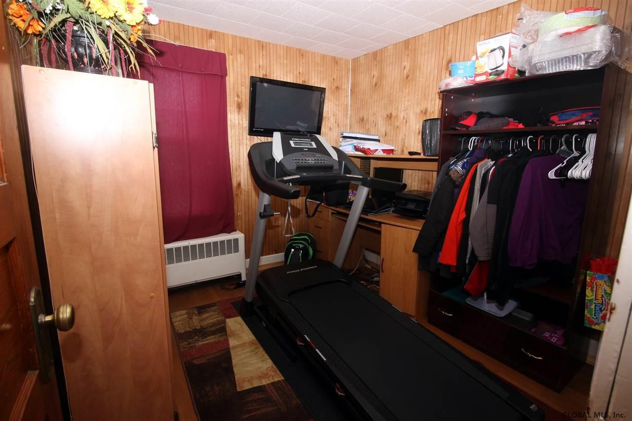 802 Curry Road Rotterdam, NY 12306 - Photo 14 of 21 Photo 14