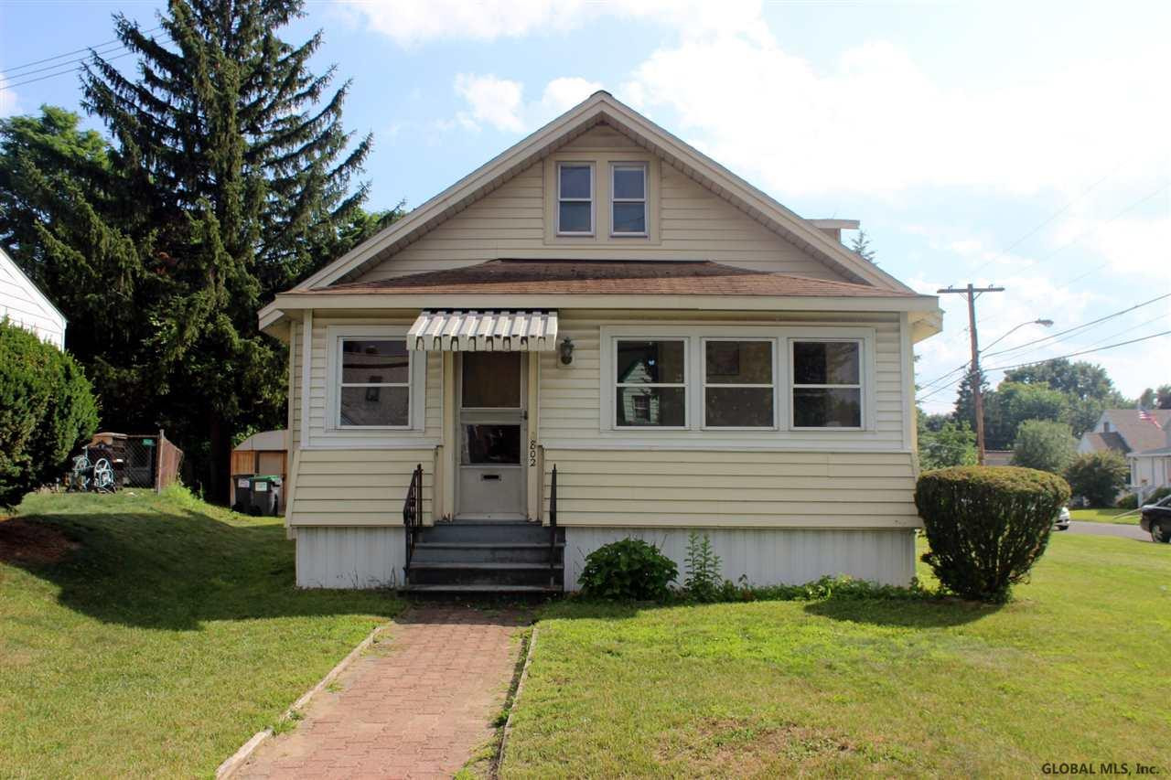 802 Curry Road Rotterdam, NY 12306 - Photo 2 of 21 Photo 2